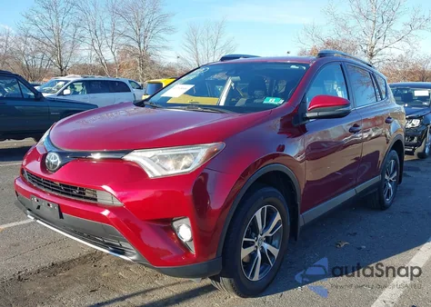 2018 Toyota Rav4 Xle z USA, uszkodzony, nr VIN 2T3RFREV4JW754708